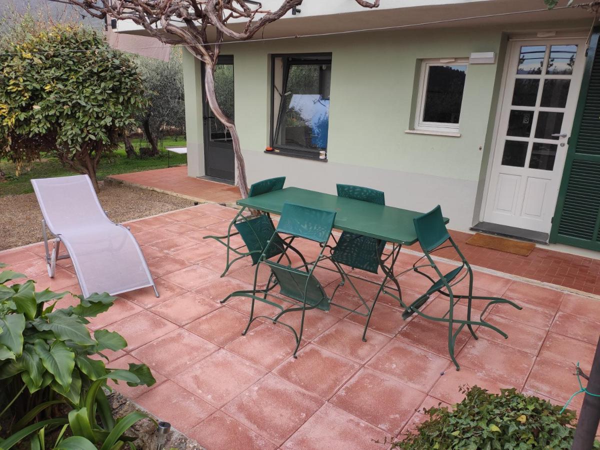 Independent Apartment With A Fabulous Patio - Casa Penny Cisano sul Neva Zewnętrze zdjęcie