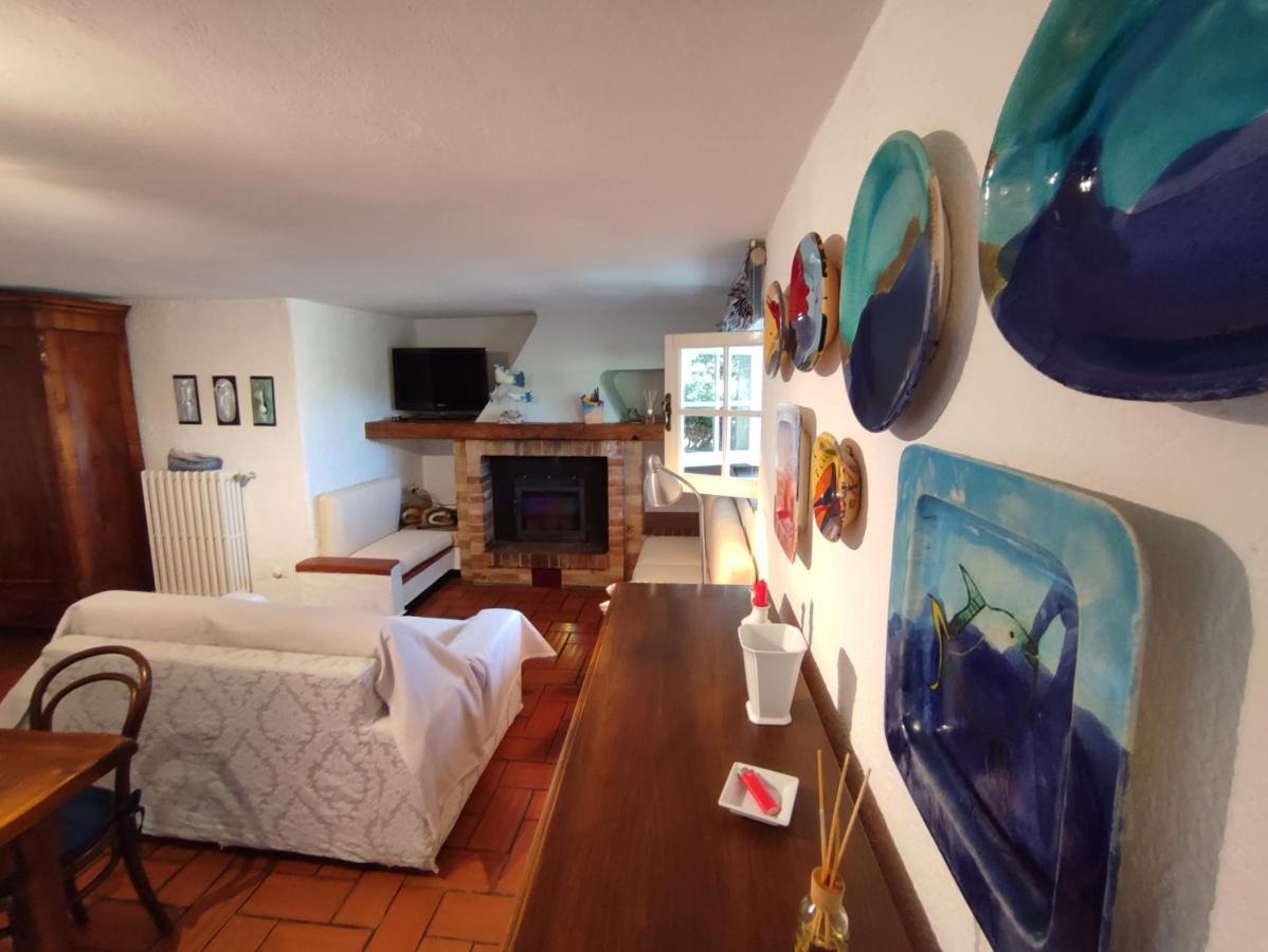 Independent Apartment With A Fabulous Patio - Casa Penny Cisano sul Neva Zewnętrze zdjęcie